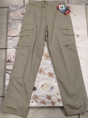 Versatile Men's Cargo Pants in Khaki — Utility Work Trousers